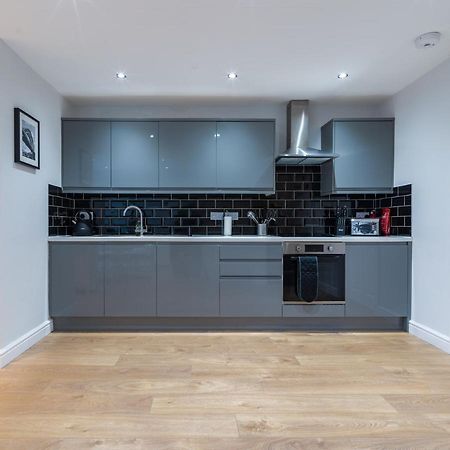 Villa Charming 3-Bed House In Newcastle Upon Tyne Esterno foto