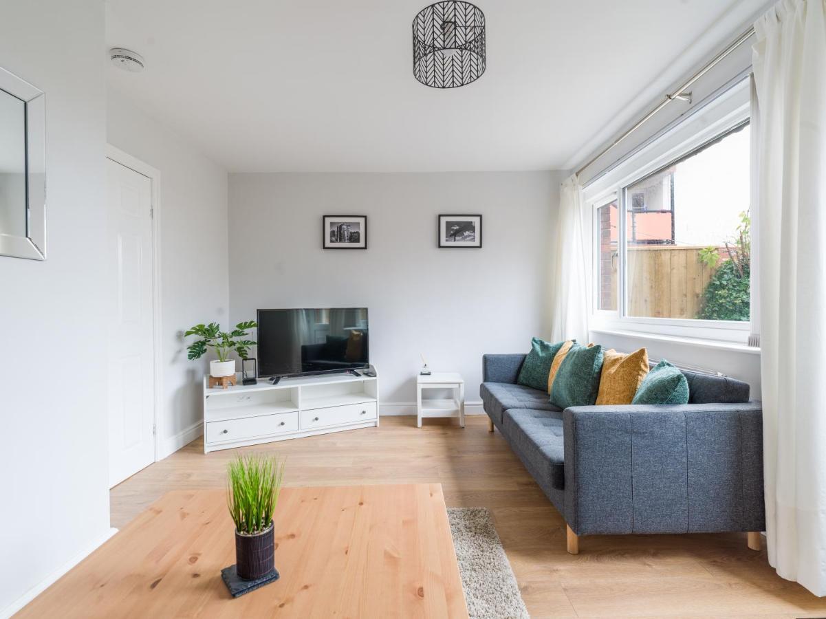 Villa Charming 3-Bed House In Newcastle Upon Tyne Esterno foto
