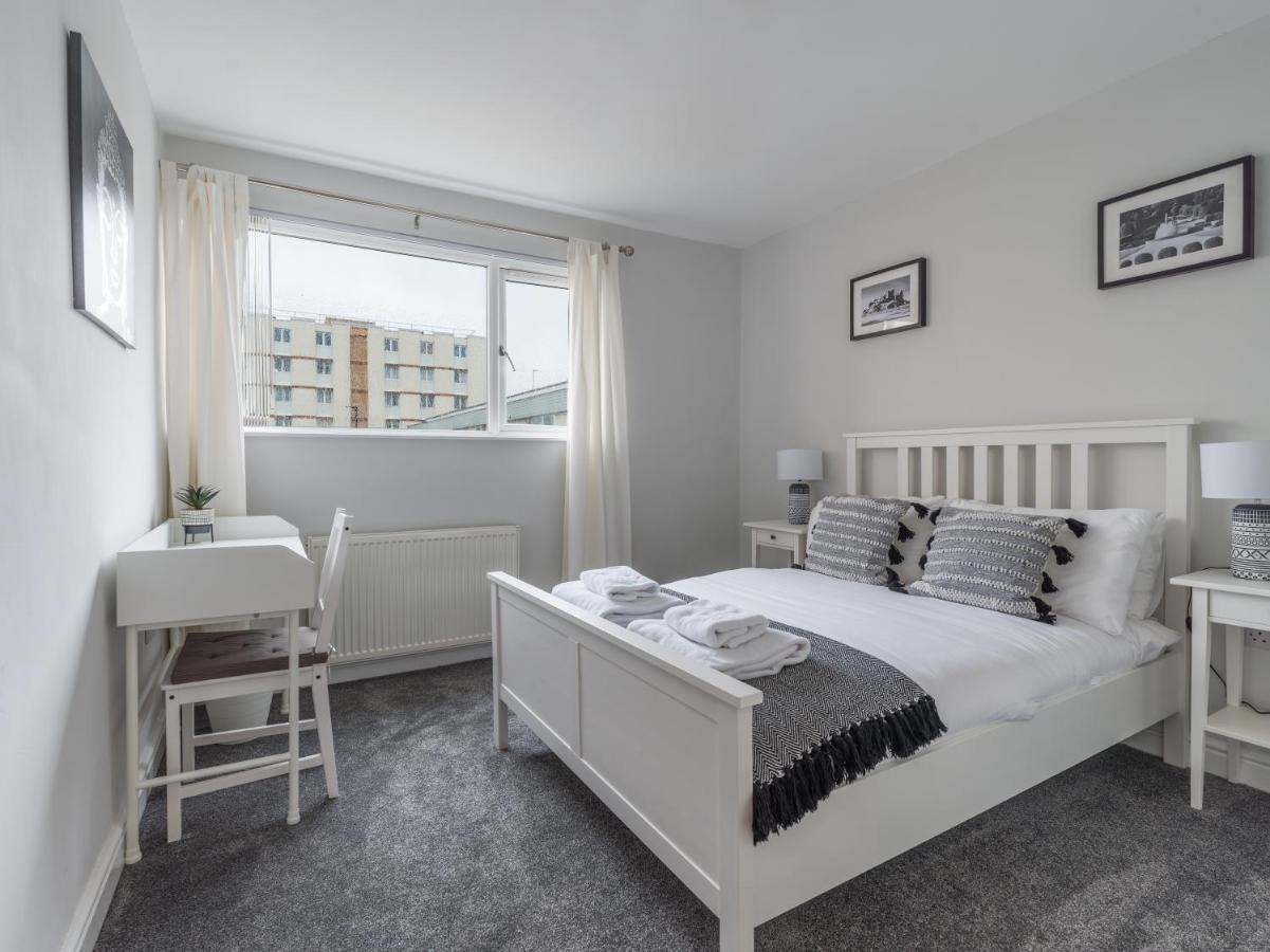 Villa Charming 3-Bed House In Newcastle Upon Tyne Esterno foto
