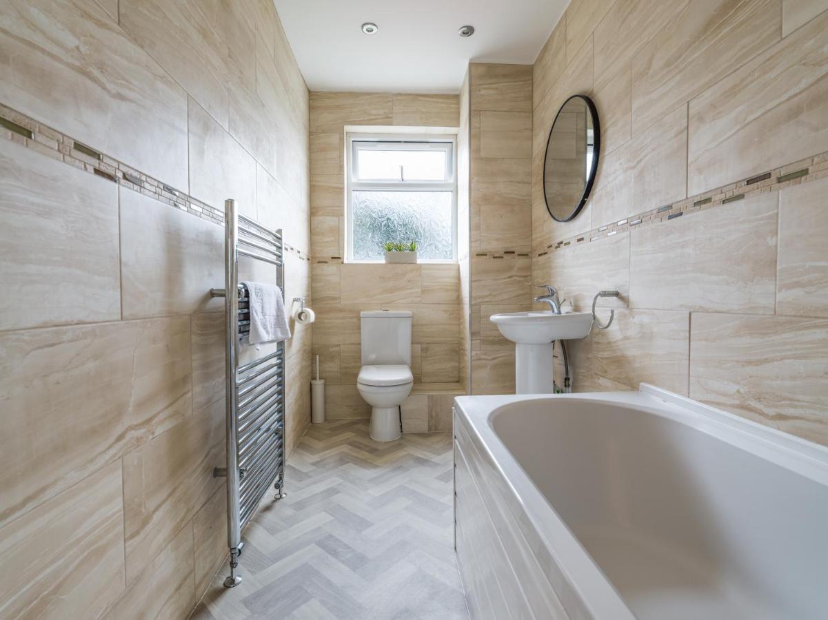 Villa Charming 3-Bed House In Newcastle Upon Tyne Esterno foto