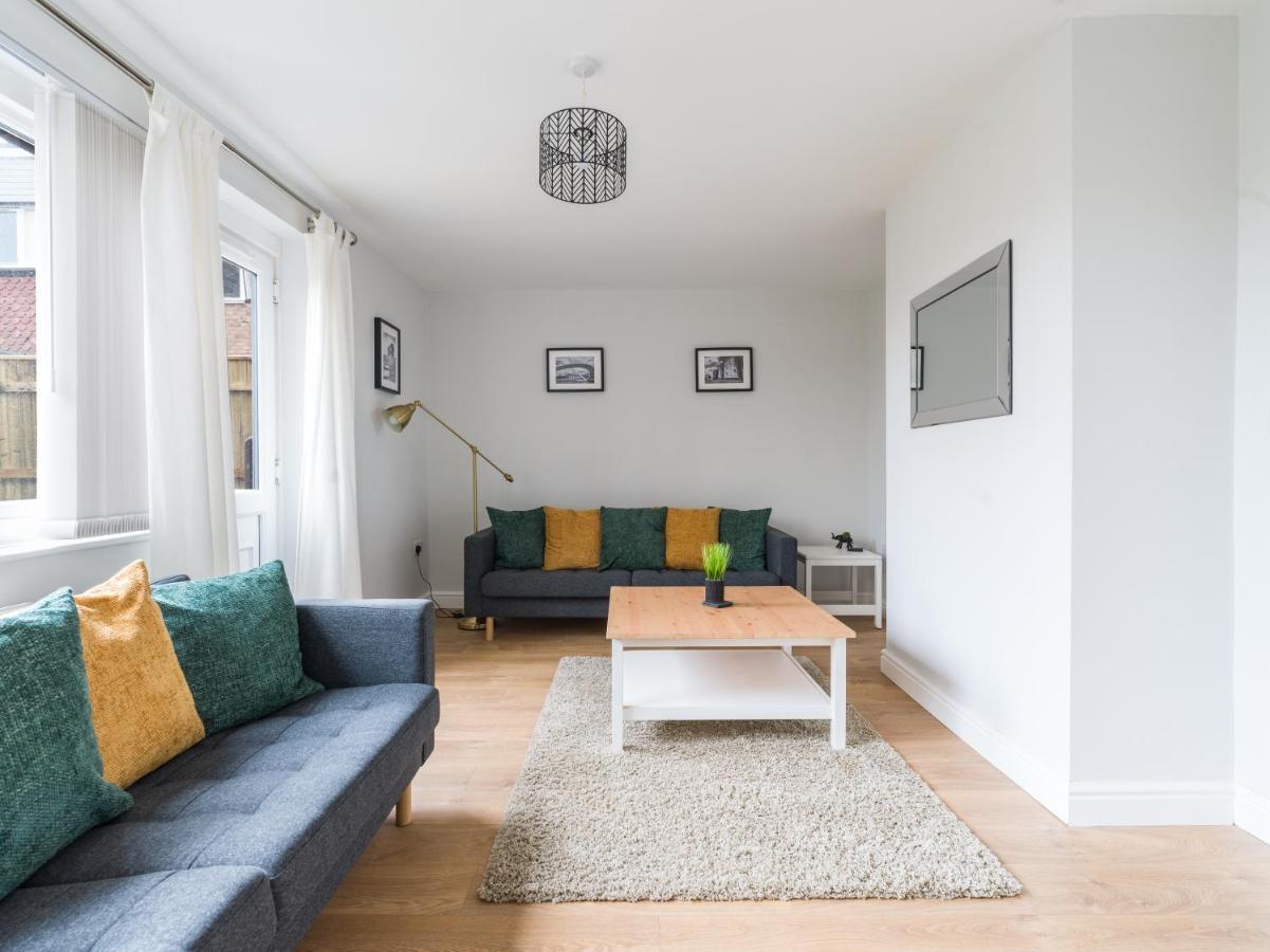 Villa Charming 3-Bed House In Newcastle Upon Tyne Esterno foto