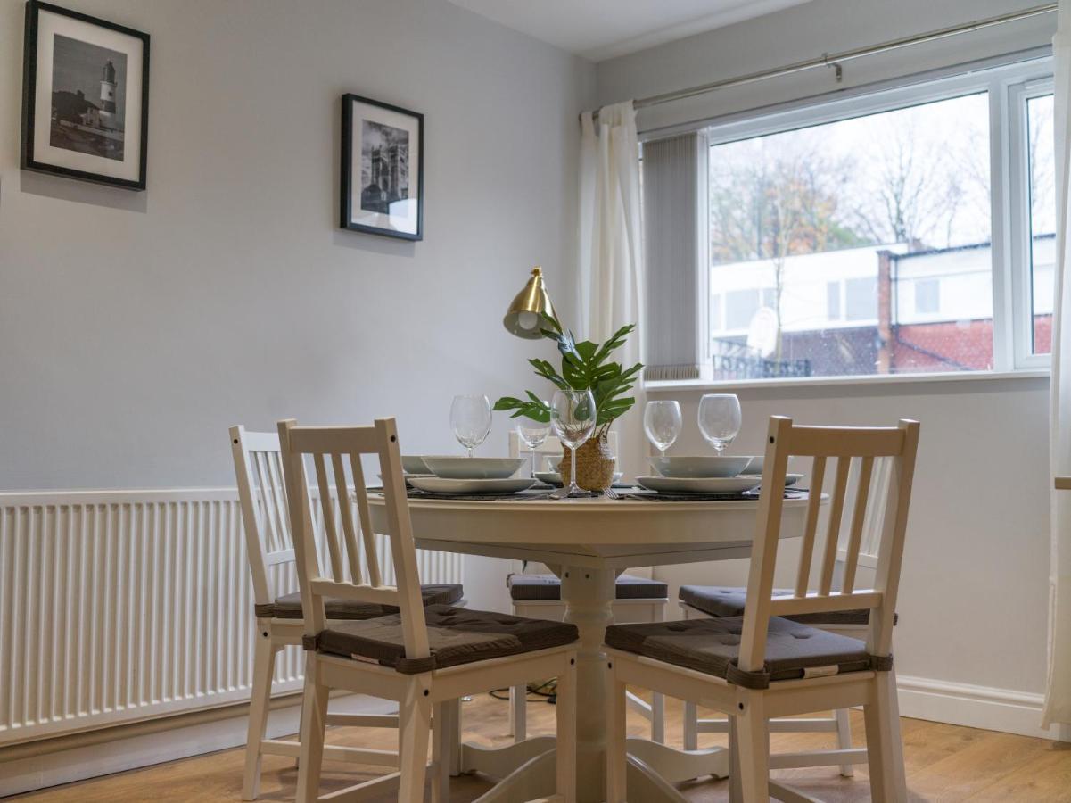 Villa Charming 3-Bed House In Newcastle Upon Tyne Esterno foto